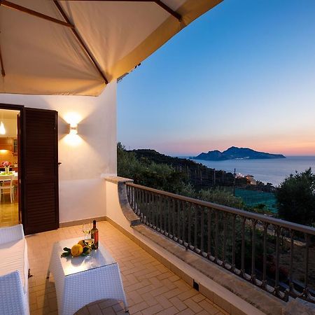 Apartmán Il Nido Del Gabbiano Massa Lubrense Exteriér fotografie